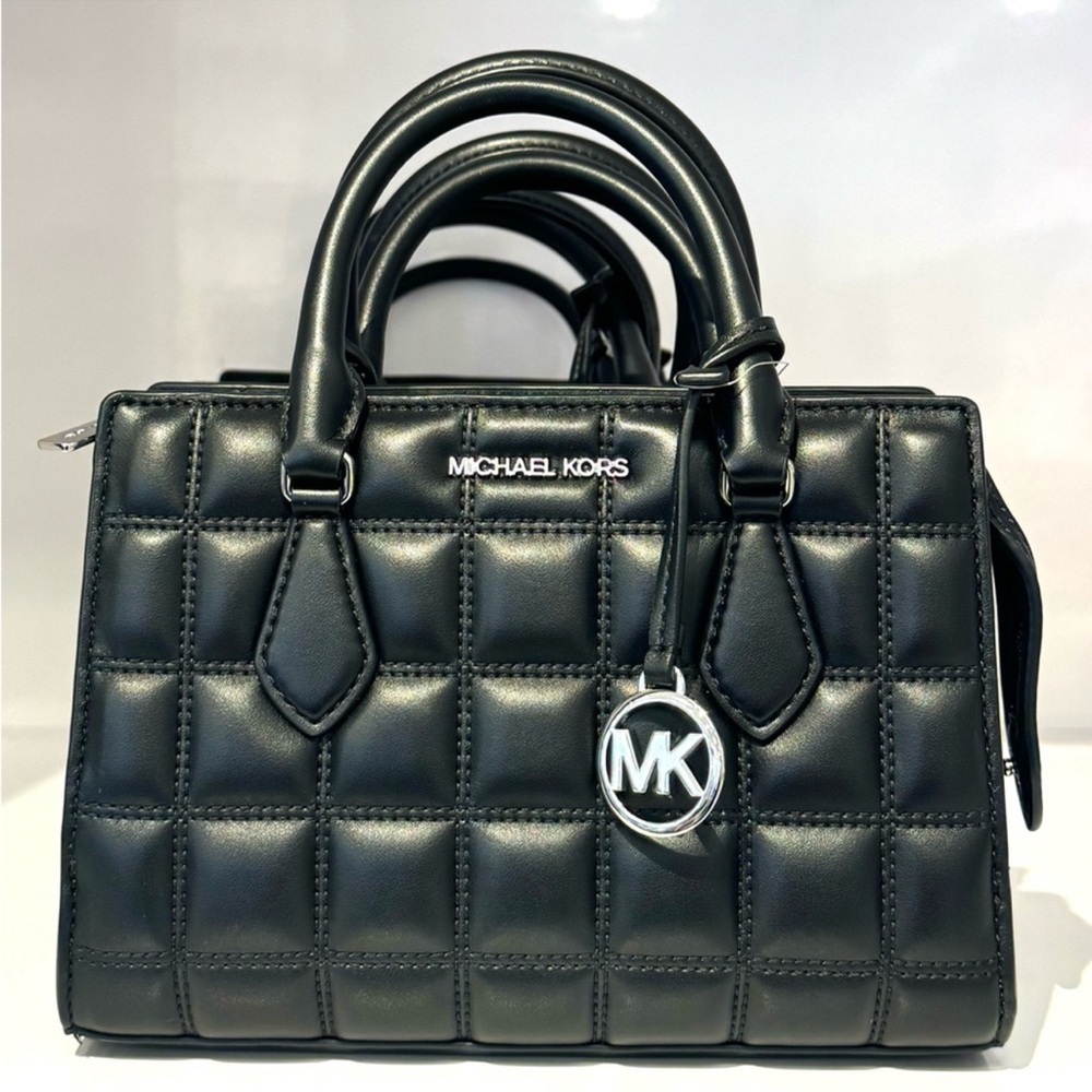 Michael Kors Small Quilted Sheila CZ Satchel Bag Vegan Material Black/Silver - Picture 2 of 6